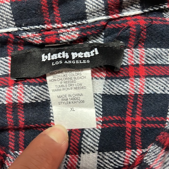 Men’s XL button up flannel shirt - Picture 2 of 3